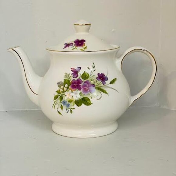Sadler Teapot English Floral With Gold Trim, Vintage Tea ware  Serveware Teapot - Picture 2 of 10
